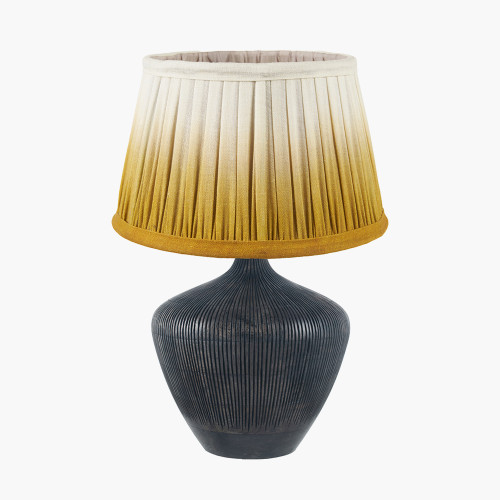 Manaia Blk Base & Scallop 35 Mustard Shade